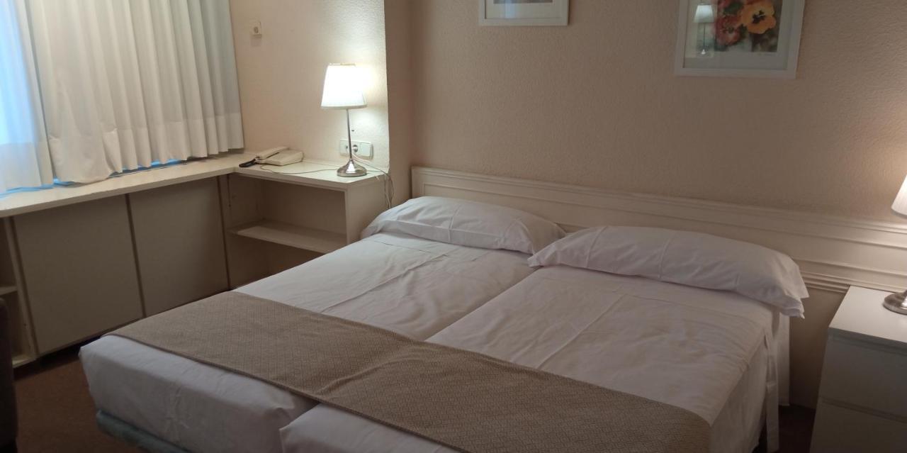 Apartamentos Centro Colon Madrid Eksteriør billede