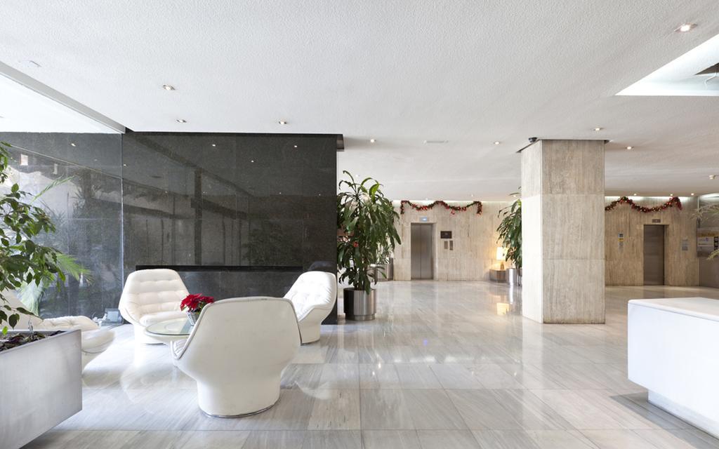 Apartamentos Centro Colon Madrid Eksteriør billede