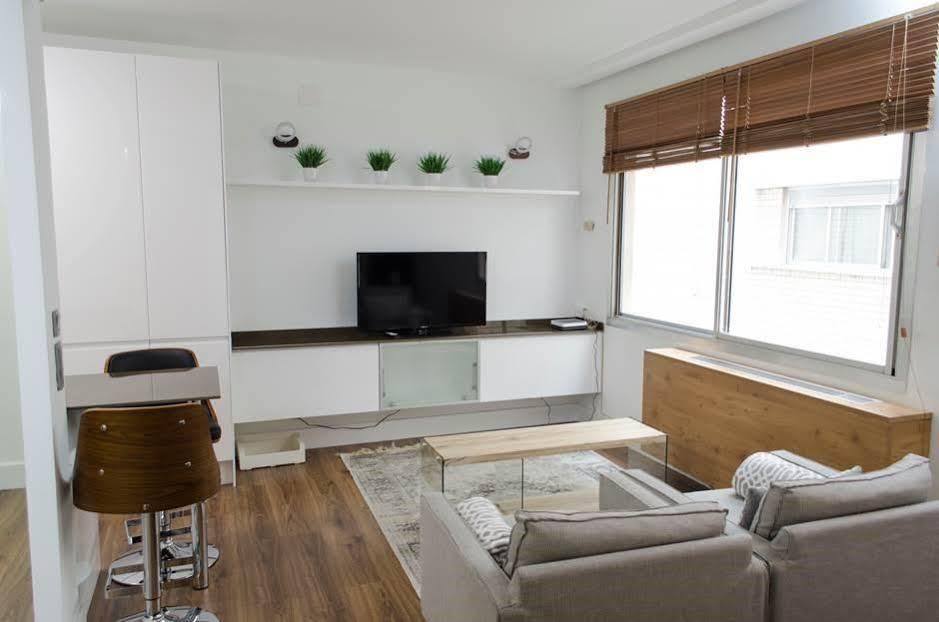 Apartamentos Centro Colon Madrid Eksteriør billede