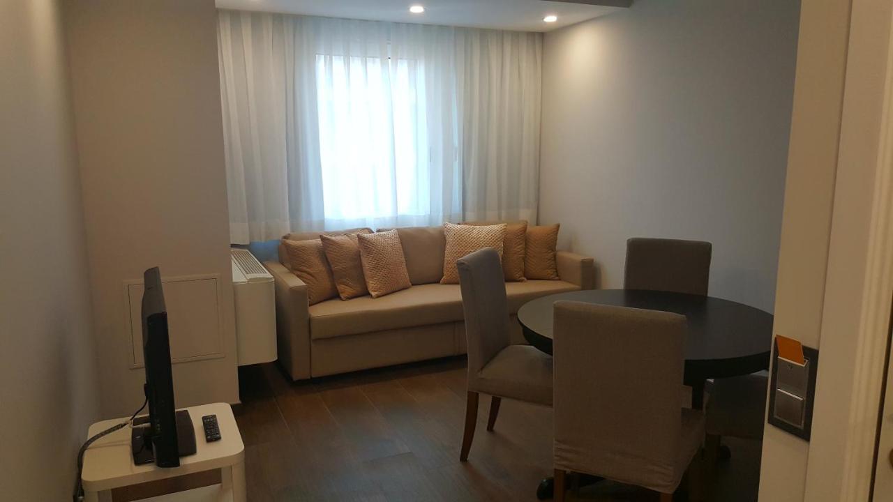 Apartamentos Centro Colon Madrid Eksteriør billede